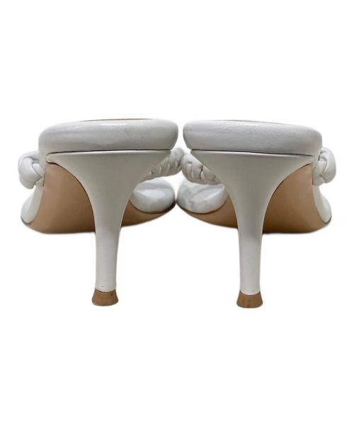 Gianvito Rossi（ジャンヴィト ロッシ）Gianvito Rossi (ジャンヴィト・ロッシ) TROPEA 編込みレザーサンダル ホワイト サイズ:381/2の古着・服飾アイテム