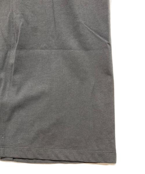 Mila Owen（ミラオーウェン）Mila Owen (ミラオーウェン) ドルマンTストレートスカートカットSET チャコールグレーの古着・服飾アイテム