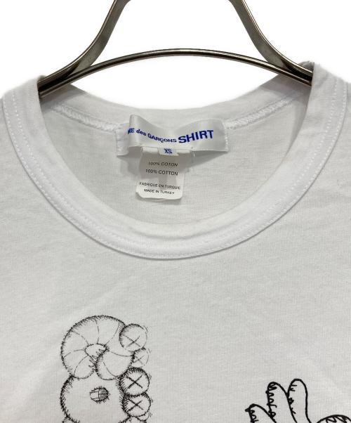 COMME des GARCONS SHIRT（コムデギャルソンシャツ）COMME des GARCONS SHIRT (コムデギャルソンシャツ) プリントTシャツ ホワイト サイズ:XSの古着・服飾アイテム