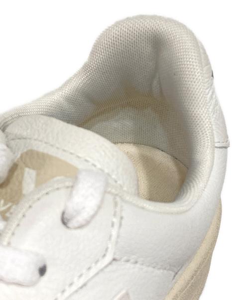 VEJA（ヴェジャ）VEJA (ヴェジャ) スニーカー ホワイト サイズ:25の古着・服飾アイテム