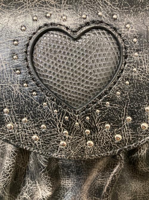 moussy（マウジー）moussy (マウジー) HEART GATHER STUDS バッグ グレーの古着・服飾アイテム