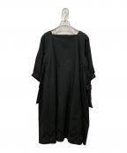 tricot COMME des GARCONSトリココムデギャルソン）の古着「バックギャザー刺繍カットオフワンピース」｜ブラック