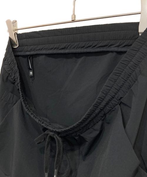 11 BY BORIS BIDJAN SABERI（イレブン バイ・ボリスビジャンサベリ）11 By Boris Bidjan Saberi (イレブン バイ・ボリスビジャンサベリ) ナイロンショーツ ブラック サイズ:Sの古着・服飾アイテム