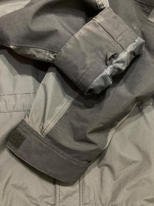 THE NORTH FACE（ザ ノース フェイス）THE NORTH FACE (ザ ノース フェイス) レトロマウンテンライトジャケット グレー サイズ:Sの古着・服飾アイテム