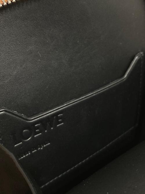 LOEWE（ロエベ）LOEWE (ロエベ) マルチファンクショナル ケース ブラウンの古着・服飾アイテム