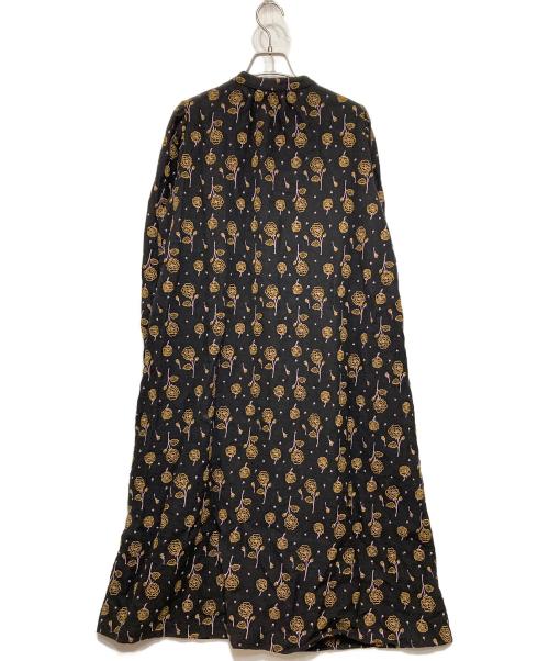 TSUHARU by samansa Mos2（ツハル バイ サマンサモスモス）TSUHARU by samansa Mos2 (ツハル バイ サマンサモスモス) ローズ柄総刺繍コート ブラック サイズ:FREEの古着・服飾アイテム