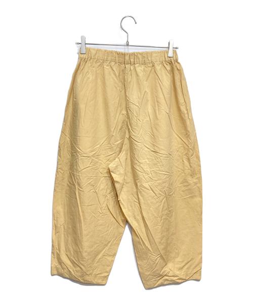 ARTS&SCIENCE（アーツアンドサイエンス）ARTS&SCIENCE (アーツアンドサイエンス) クロップドワイドコットンパンツ ベージュの古着・服飾アイテム