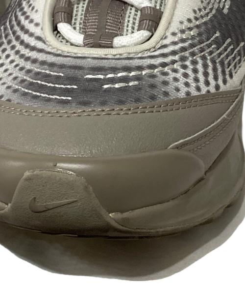 NIKE（ナイキ）NIKE (ナイキ) AIR MAX DN SP LIGHT BONE/MEDIUM OLIVE-LIGHT TAUPE ローカットスニーカー グレー サイズ:27.5の古着・服飾アイテム