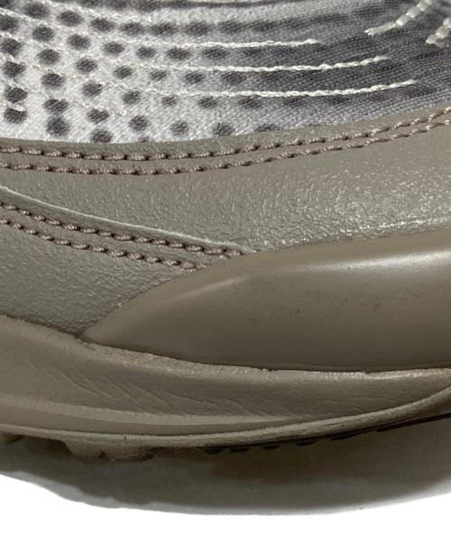 NIKE（ナイキ）NIKE (ナイキ) AIR MAX DN SP LIGHT BONE/MEDIUM OLIVE-LIGHT TAUPE ローカットスニーカー グレー サイズ:27.5の古着・服飾アイテム