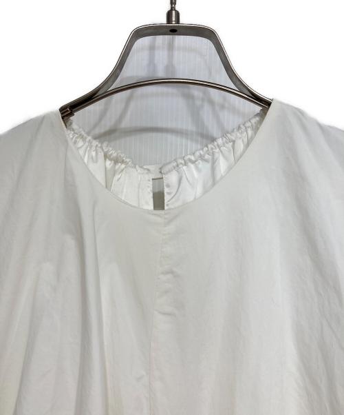emmi（エミ）emmi (エミ) ナイロンギャザーボリュームワンピース ホワイト サイズ:1の古着・服飾アイテム