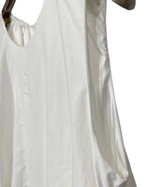 emmi（エミ）emmi (エミ) ナイロンギャザーボリュームワンピース ホワイト サイズ:1の古着・服飾アイテム