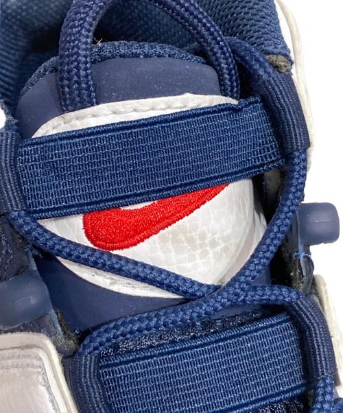 NIKE（ナイキ）NIKE (ナイキ) AIR MORE UPTEMPO (GS) WHITE/MIDNIGHT NAVY-METALLIC GOLD ミッドカットスニーカー ネイビー サイズ:23.0の古着・服飾アイテム