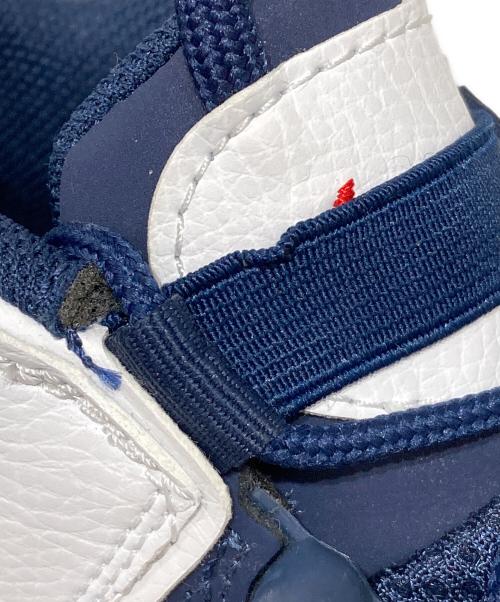 NIKE（ナイキ）NIKE (ナイキ) AIR MORE UPTEMPO (GS) WHITE/MIDNIGHT NAVY-METALLIC GOLD ミッドカットスニーカー ネイビー サイズ:23.0の古着・服飾アイテム