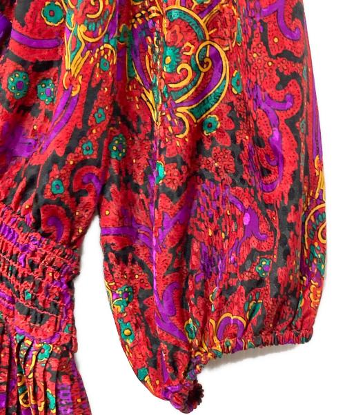 Susan Freis（スーザンフレイス）Susan Freis (スーザンフレイス) ヴィンテージプリントフリルブラウス レッド サイズ:記載なしの古着・服飾アイテム