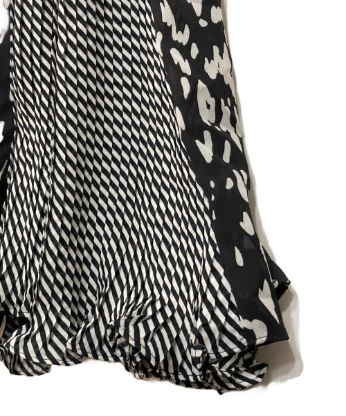 Diane Fries（ダイアンフレイス）Diane Fries (ダイアンフレイス) ヴィンテージ総柄ワンピース ブラック サイズ:FREEの古着・服飾アイテム