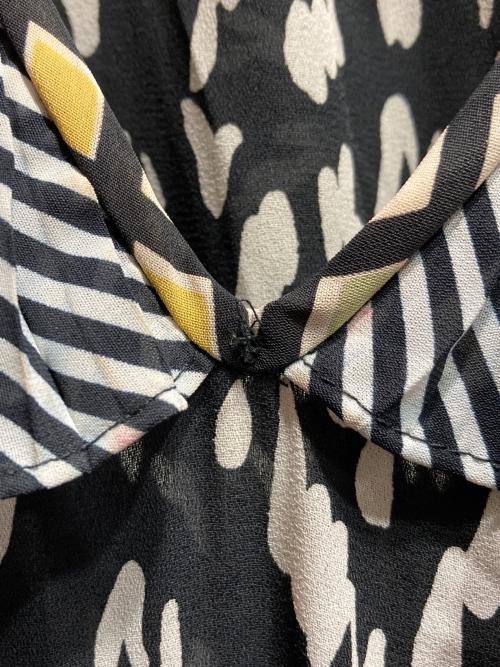 Diane Fries（ダイアンフレイス）Diane Fries (ダイアンフレイス) ヴィンテージ総柄ワンピース ブラック サイズ:FREEの古着・服飾アイテム