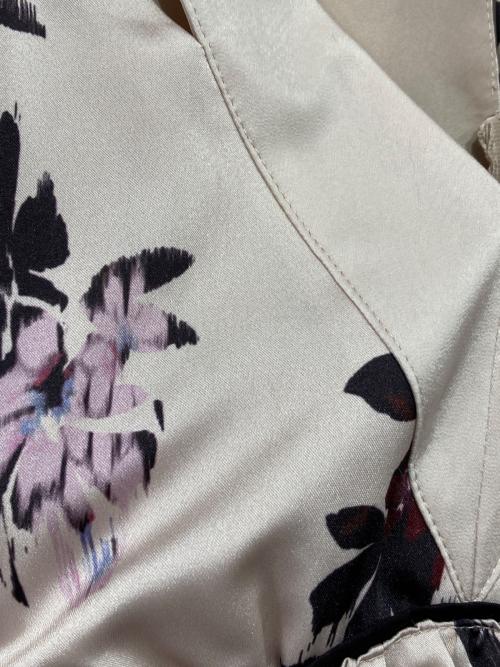 HER LIP TO（ハーリップトゥ）Her lip to (ハーリップトゥ) Muse Floral Cut-Out Dress ピンク サイズ:Sの古着・服飾アイテム