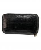 Cartierカルティエ）の古着「パテントレザー長財布」｜ブラック