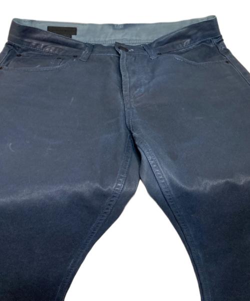 ALEXANDER McQUEEN（アレキサンダーマックイーン）ALEXANDER McQUEEN (アレキサンダーマックイーン) コーティングデニムパンツ ネイビー サイズ:48の古着・服飾アイテム