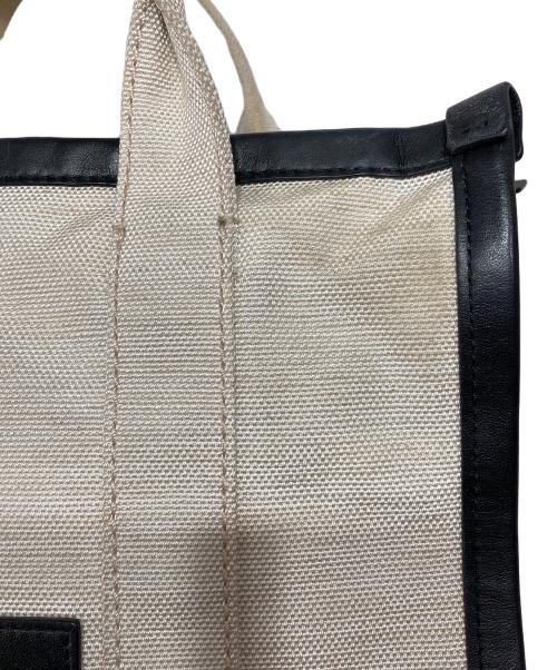 MARC JACOBS（マークジェイコブズ）MARC JACOBS (マークジェイコブス) オフホワイト スモール THE Summer トートバッグ アイボリーの古着・服飾アイテム