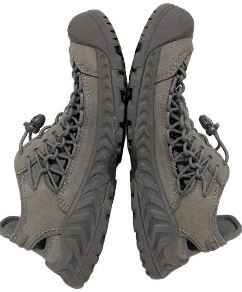 KEEN（キーン）KEEN (キーン) ユニーク ネクシス グレー サイズ:26.5の古着・服飾アイテム