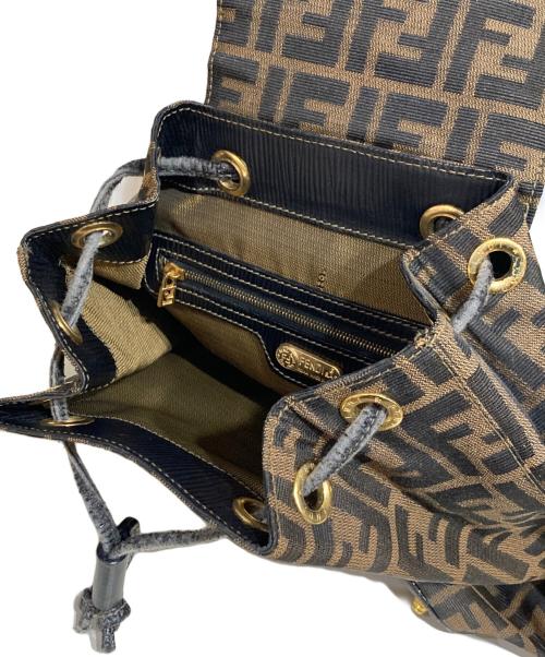 FENDI（フェンディ）FENDI (フェンディ) ズッカ柄ミニリュック ブラウンの古着・服飾アイテム