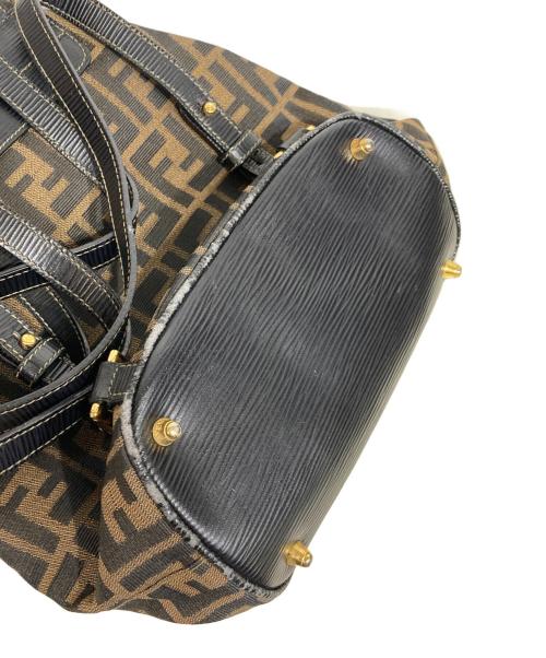 FENDI（フェンディ）FENDI (フェンディ) ズッカ柄ミニリュック ブラウンの古着・服飾アイテム