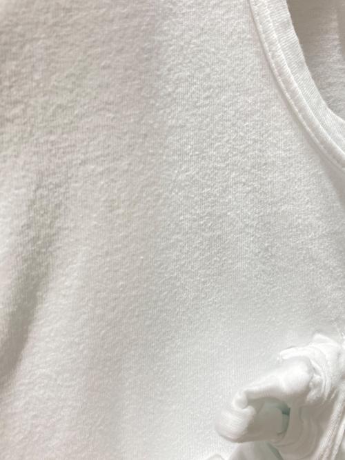 COMME des GARCONS COMME des GARCONS（コムデギャルソン コムデギャルソン）COMME des GARCONS COMME des GARCONS (コムデギャルソン コムデギャルソン) リボンTシャツ ホワイト サイズ:Sの古着・服飾アイテム