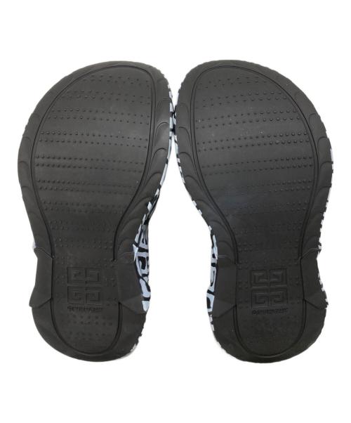 GIVENCHY（ジバンシィ）GIVENCHY (ジバンシィ) マシュマロ4Gエンブレムサンダル ホワイト×ブラック サイズ:37の古着・服飾アイテム