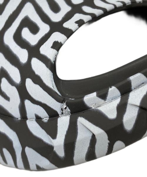 GIVENCHY（ジバンシィ）GIVENCHY (ジバンシィ) マシュマロ4Gエンブレムサンダル ホワイト×ブラック サイズ:37の古着・服飾アイテム