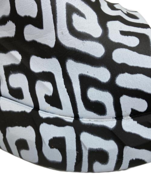 GIVENCHY（ジバンシィ）GIVENCHY (ジバンシィ) マシュマロ4Gエンブレムサンダル ホワイト×ブラック サイズ:37の古着・服飾アイテム
