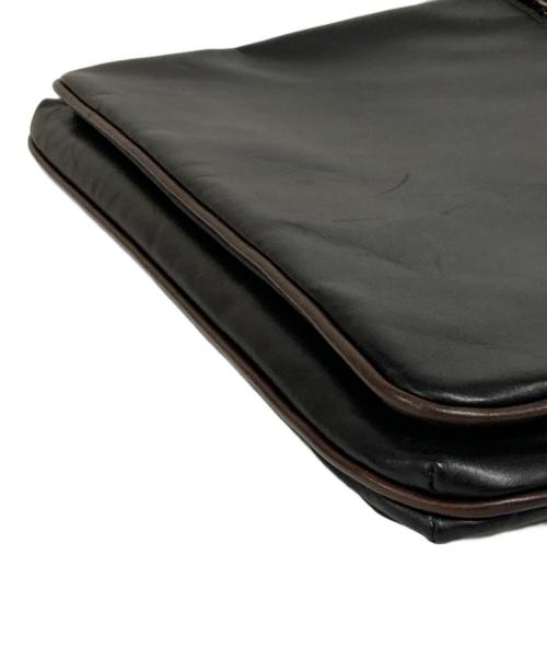 FUJITAKA（フジタカ）FUJITAKA (フジタカ) フラップ ショルダー ブラックの古着・服飾アイテム