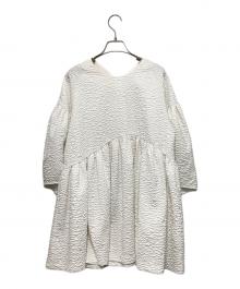 anana（アナナ）の古着「ふくれフラワージャガードチュニックブラウス」｜ホワイト