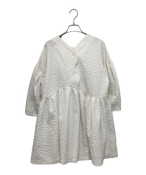 anana（アナナ）anana (アナナ) ふくれフラワージャガードチュニックブラウス ホワイト サイズ:Fの古着・服飾アイテム