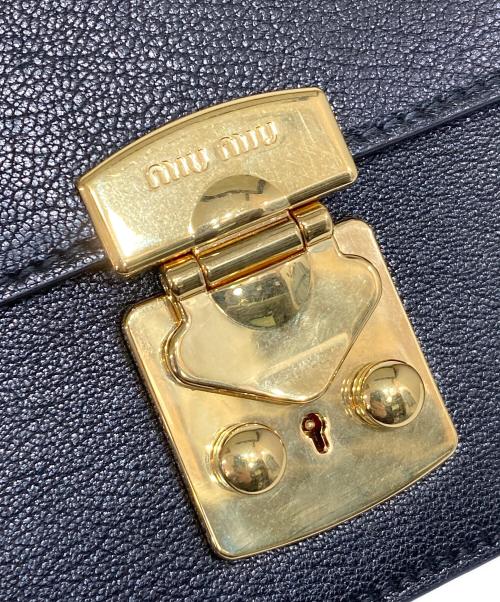 MIU MIU（ミュウミュウ）MIU MIU (ミュウミュウ) MADRAS レザーショルダーバッグ ブラックの古着・服飾アイテム