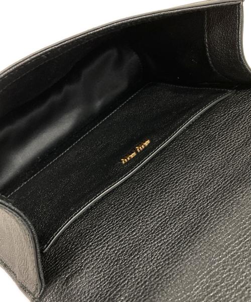 MIU MIU（ミュウミュウ）MIU MIU (ミュウミュウ) MADRAS レザーショルダーバッグ ブラックの古着・服飾アイテム