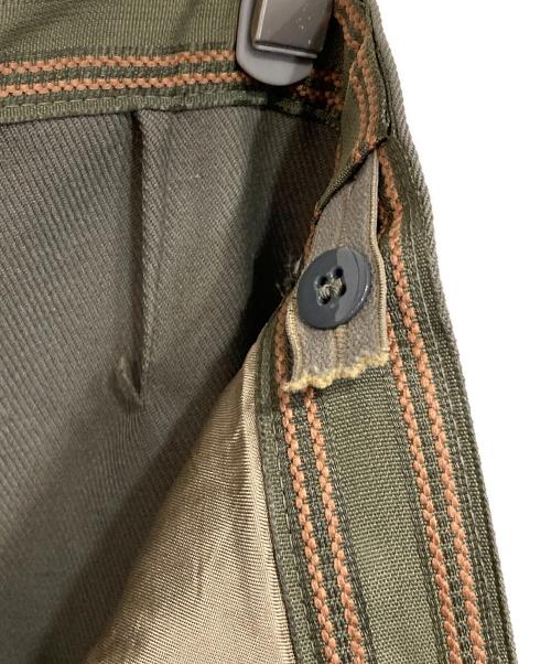 東ドイツ軍（ヒガシドイツグン）東ドイツ軍 (ヒガシドイツグン) ミリタリーサイドラインパンツ グリーン サイズ:-の古着・服飾アイテム
