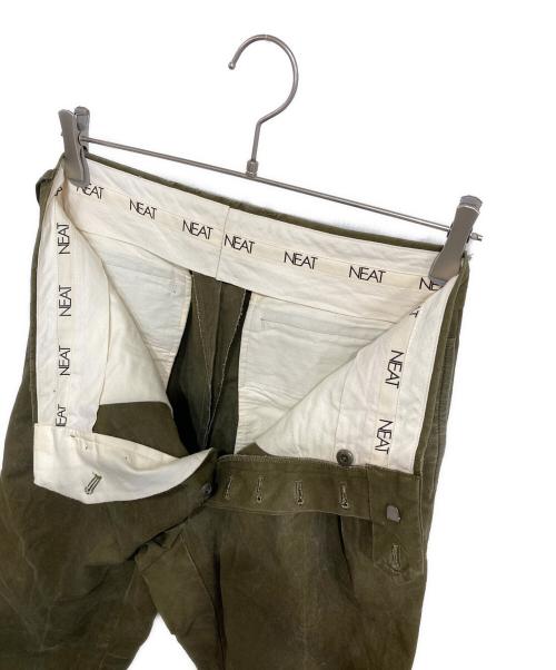 NEAT（ニート）NEAT (ニート) ボタンフライ２タックチノトラウザース カーキ サイズ:46の古着・服飾アイテム
