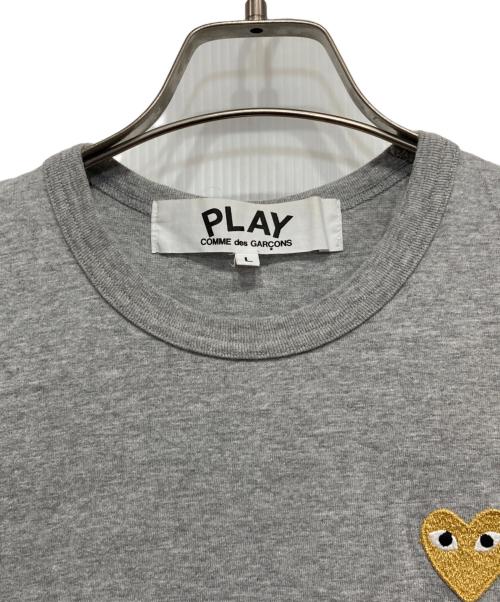 PLAY COMME des GARCONS（プレイコムデギャルソン）PLAY COMME des GARCONS (プレイコムデギャルソン) ハートワッペンTシャツ グレー サイズ:Lの古着・服飾アイテム