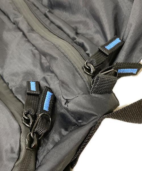 BEYOND THE VINES（ビヨンド ザ バインズ）BEYOND THE VINES (ビヨンド ザ バインズ) ParaSatchel 001 ブラックの古着・服飾アイテム