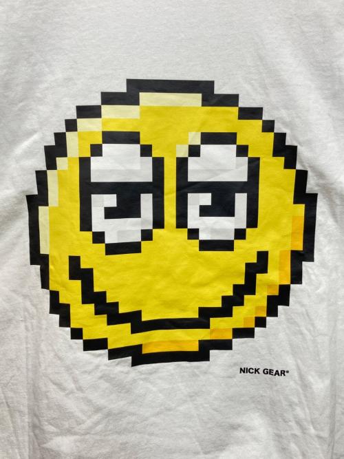 nick gear（ニックギア）NICK GEAR (ニックギア) Pixel Smile スマイル Tシャツ ホワイト サイズ:-の古着・服飾アイテム