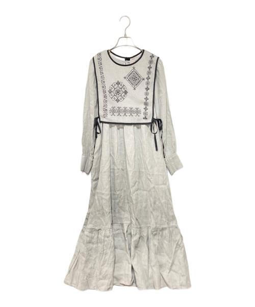 TSUHARU by samansa Mos2（ツハル バイ サマンサモスモス）TSUHARU by Samansa Mos2 (ツハル バイ サマンサモスモス) メッシュ刺繍ベスト付きワンピース グレー サイズ:Fの古着・服飾アイテム
