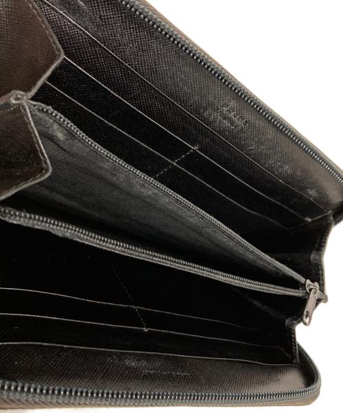 PRADA（プラダ）PRADA (プラダ) ラウンドファスナー ウォレット ブラックの古着・服飾アイテム