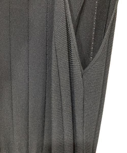 FRAY ID（フレイ アイディー）FRAY ID (フレイ アイディー) ハンドスモッキングニットワンピース ブラック サイズ:Fの古着・服飾アイテム