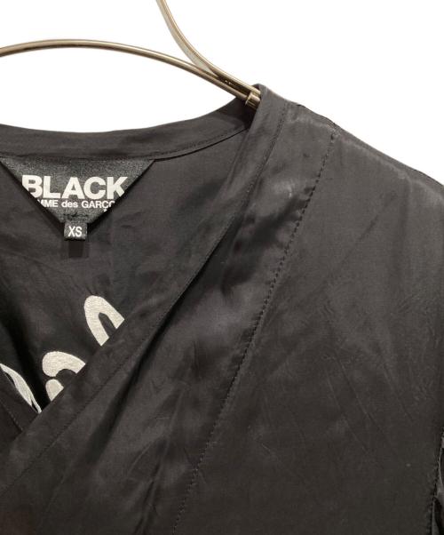 BLACK COMME des GARCONS（ブラックコムデギャルソン）BLACK COMME des GARCONS (ブラックコムデギャルソン) 刺繍ロングライナーコート ブラック サイズ:XSの古着・服飾アイテム