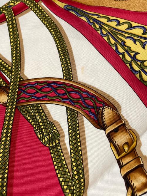 HERMES（エルメス）HERMES (エルメス) カレ90-FESTIVAL イエロー×レッドの古着・服飾アイテム