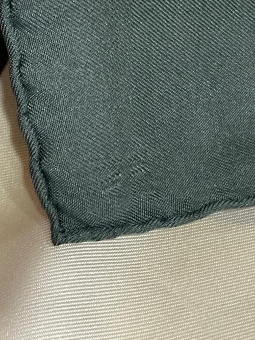 HERMES（エルメス）HERMES (エルメス) カレ90-CHASSE A VOL アイボリー×グリーンの古着・服飾アイテム