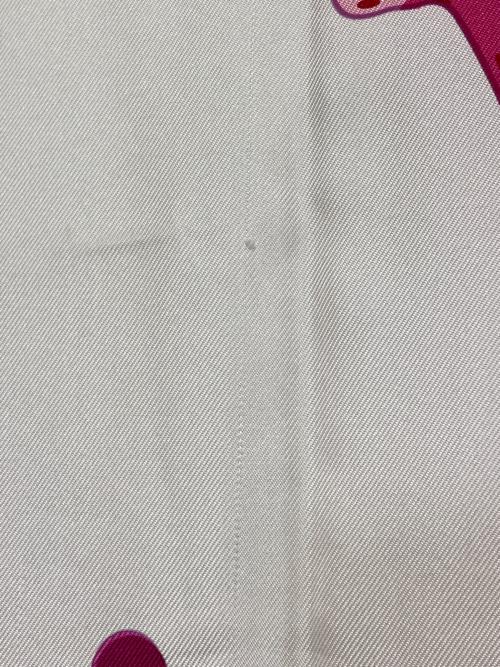 HERMES（エルメス）HERMES (エルメス) カレ90 IHOLA FLAMENCA ピンク×アイボリーの古着・服飾アイテム