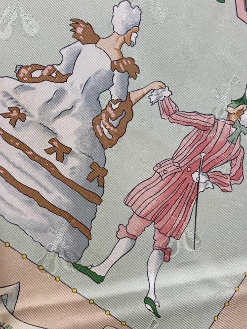 HERMES（エルメス）HERMES (エルメス) カレ90-ベニスのカーニバル ライトピンクの古着・服飾アイテム