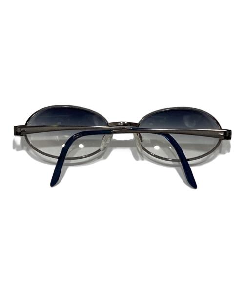 FENDI（フェンディ）FENDI (フェンディ) サングラス シルバー×ブラック サイズ:表記なしの古着・服飾アイテム